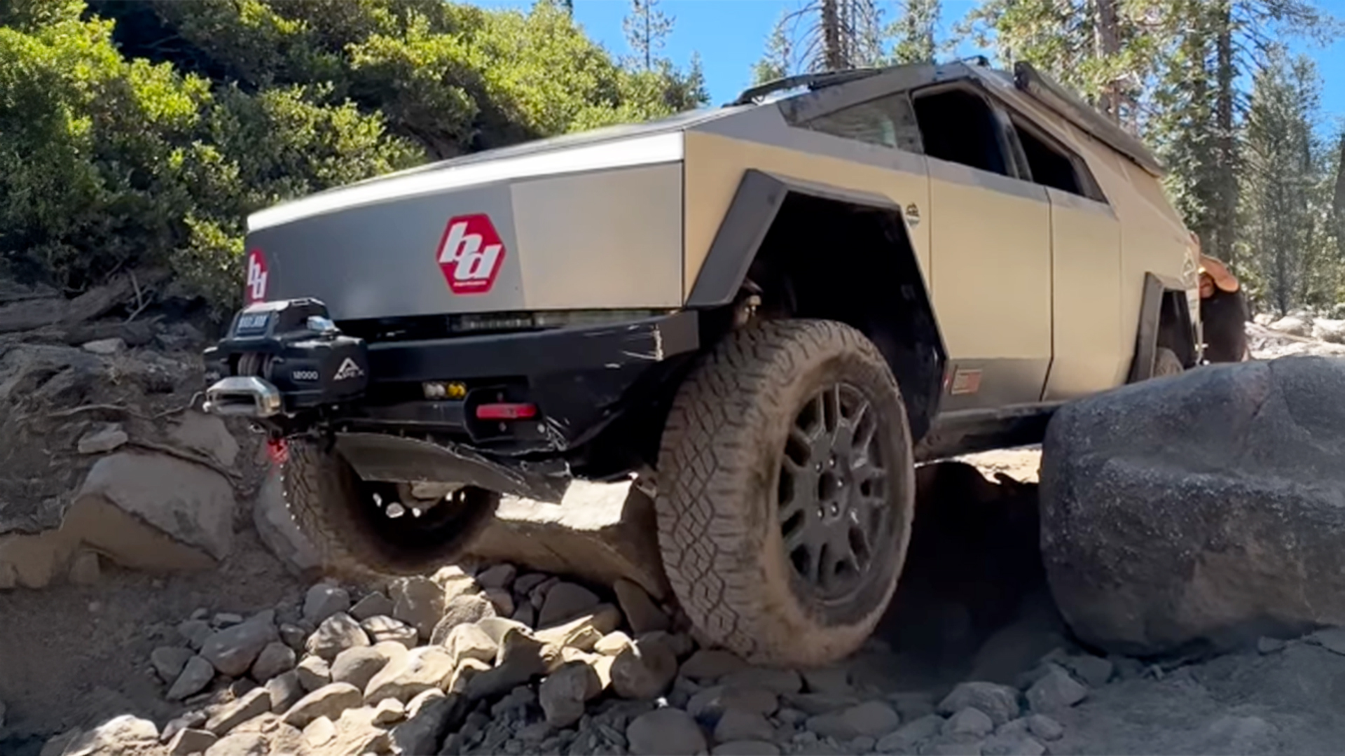 There’s a Broken Tesla Cybertruck Stuck on the Rubicon Trail Right Now