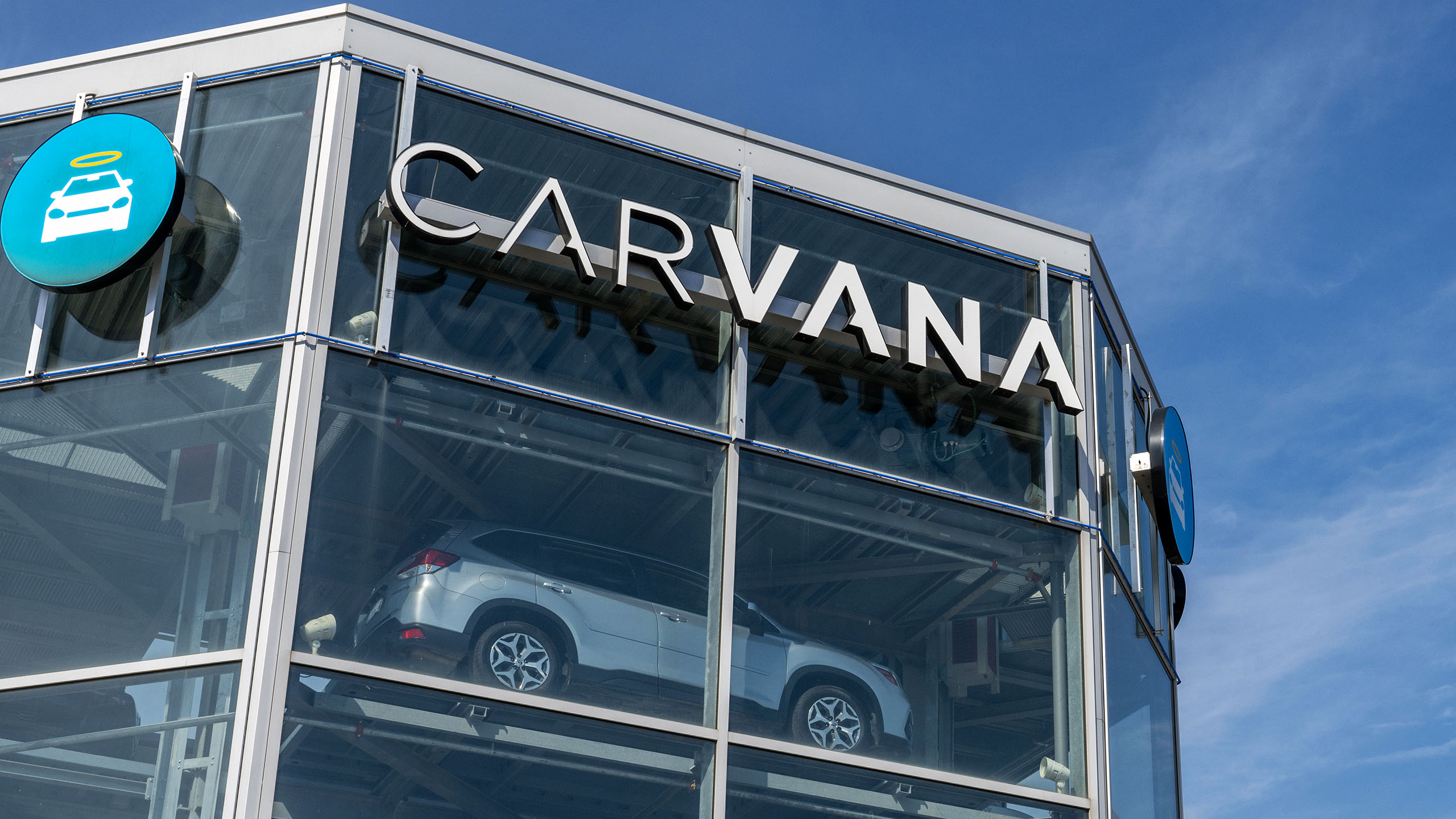 Carvana Is Slowly Becoming a Chrysler-Dodge-Jeep-Ram Chain for Some Reason