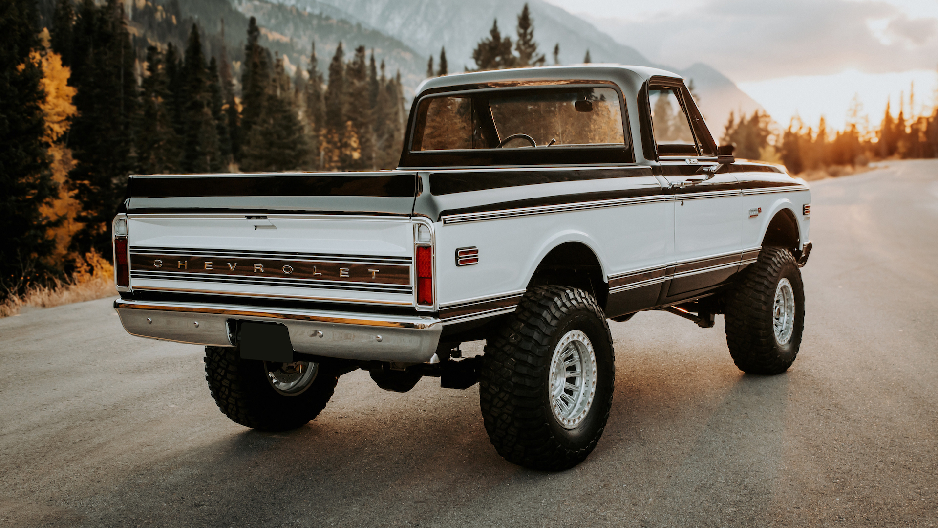 1971 Chevy Dream Truck Packs a 10.4L V8 Under the Hood, and It’s Headed to Auction
