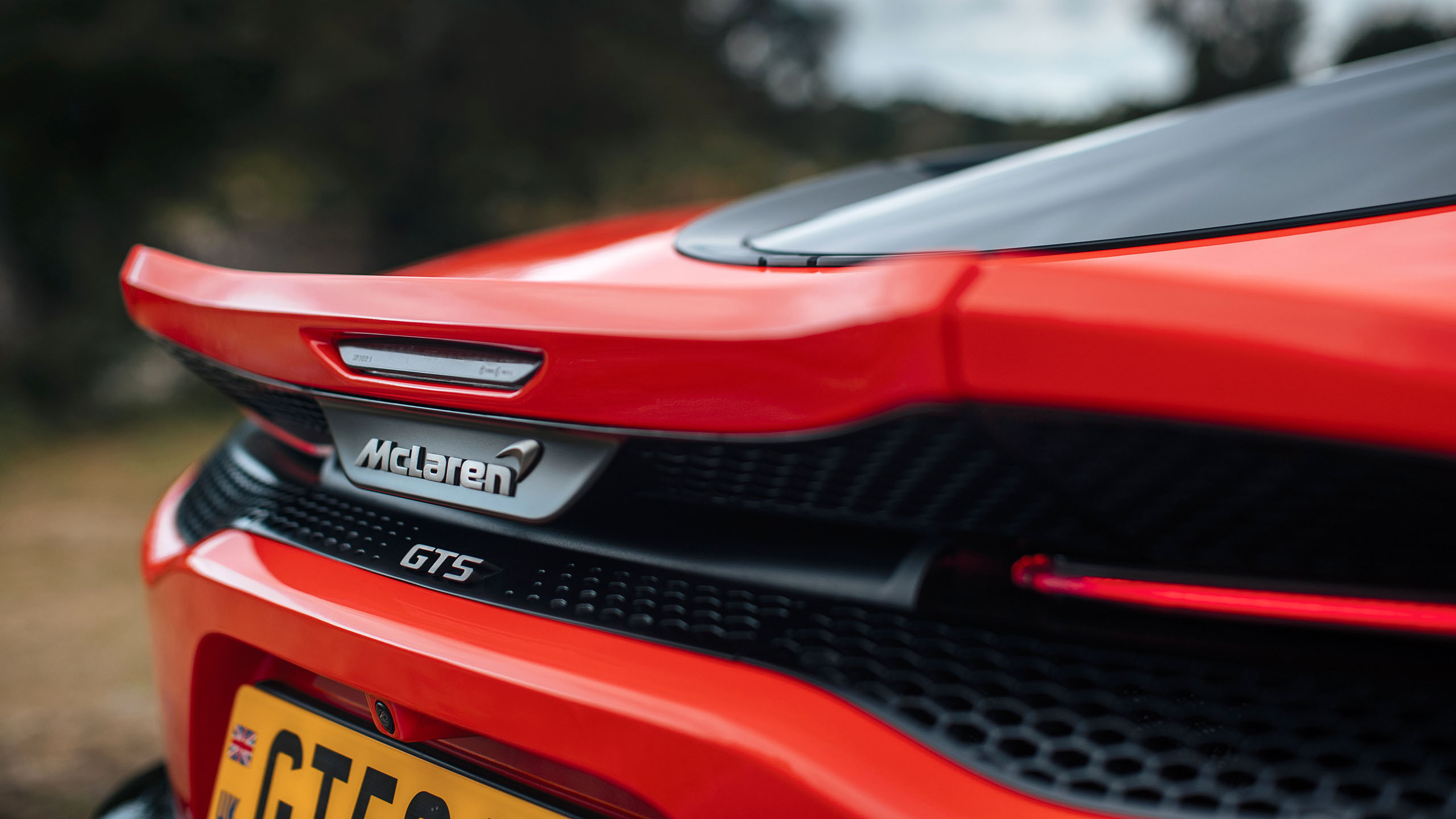 McLaren’s Four-Door Hybrid SUV Arrives in 2028