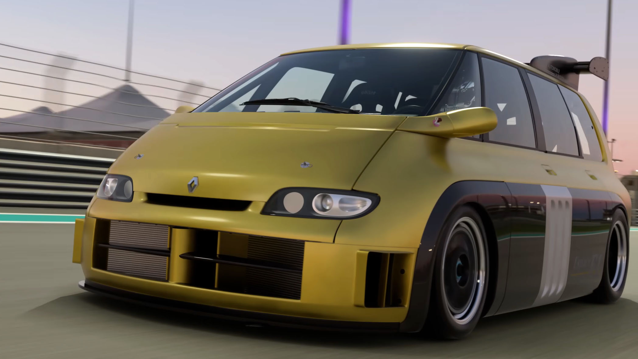 The 800-HP Renault Espace F1 Is Finally Returning to Gran Turismo