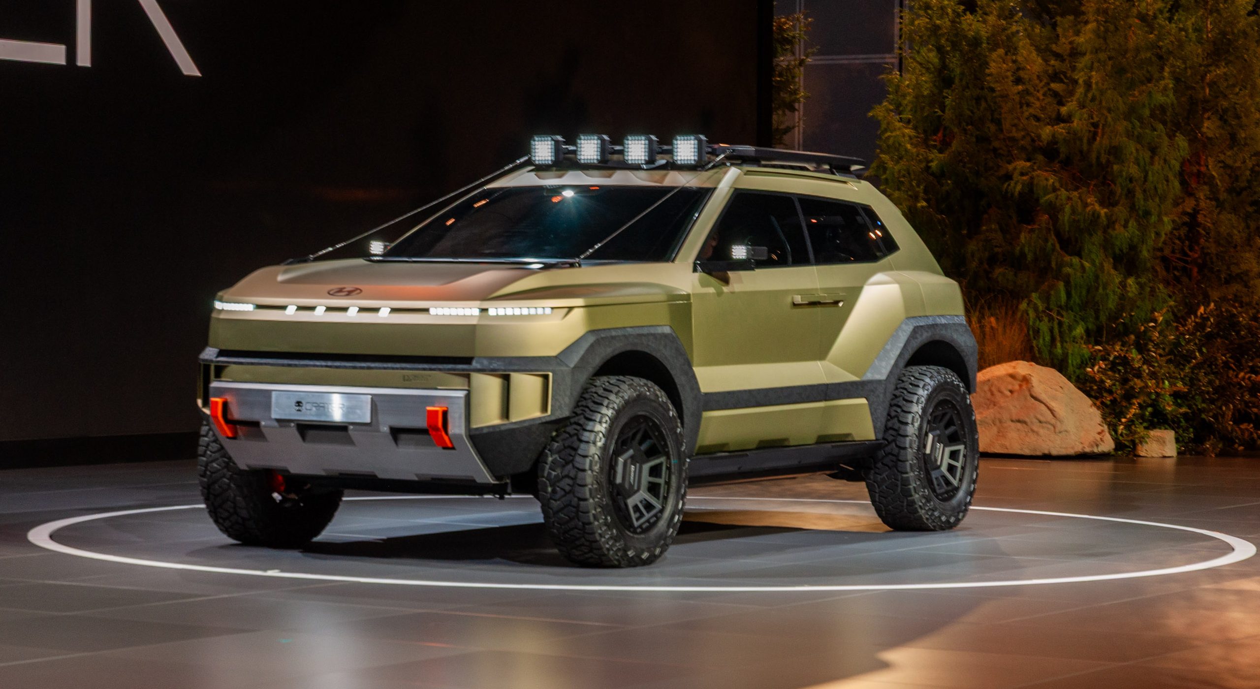 Hyundai Crater Concept Is a Cyberpunk Off-Roader That Actually Looks Like a Cool Car Instead of a Garbage Dumpster