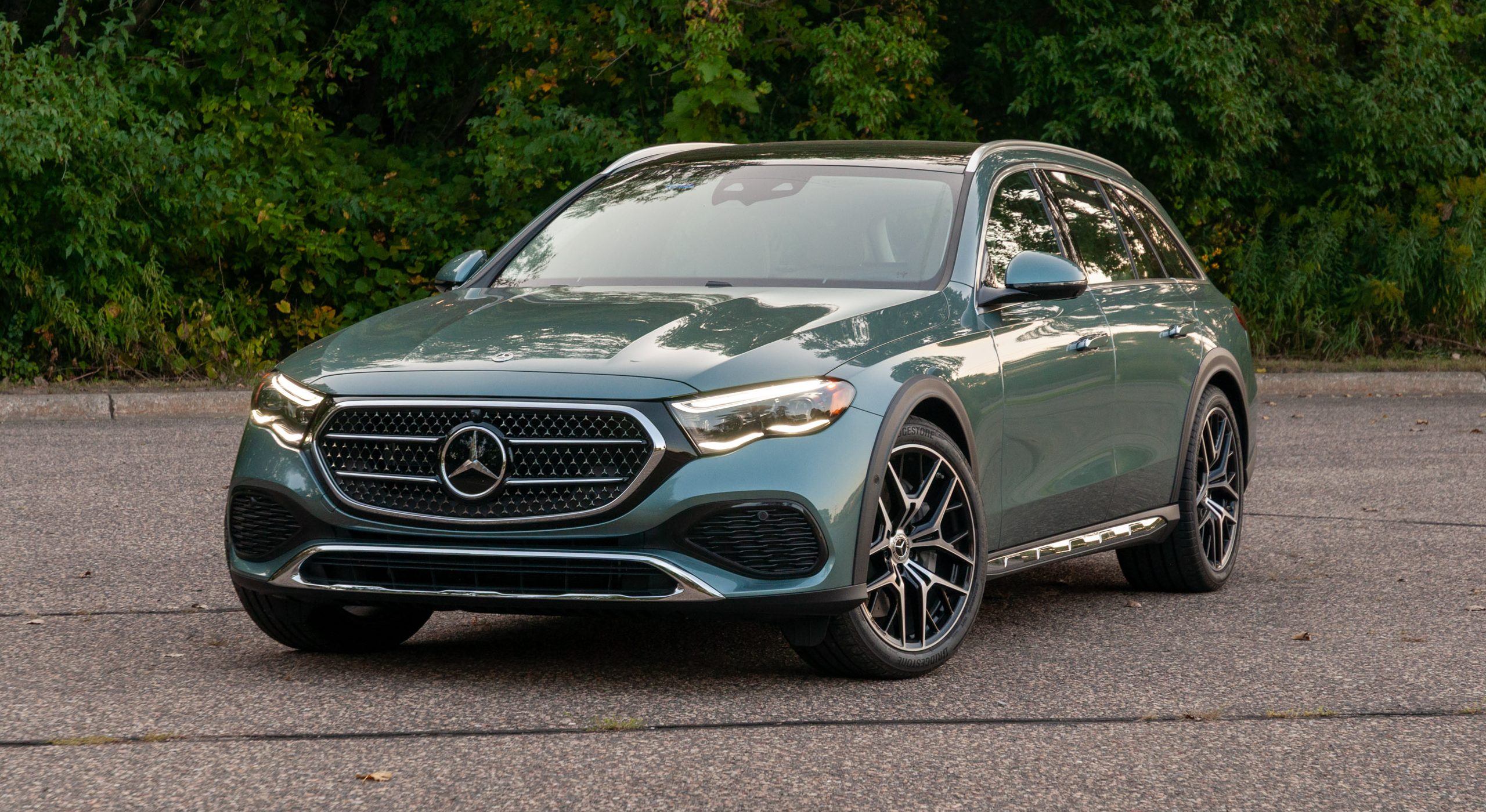 2025 Mercedes-Benz E450 All-Terrain Review: Aiming For All Roads