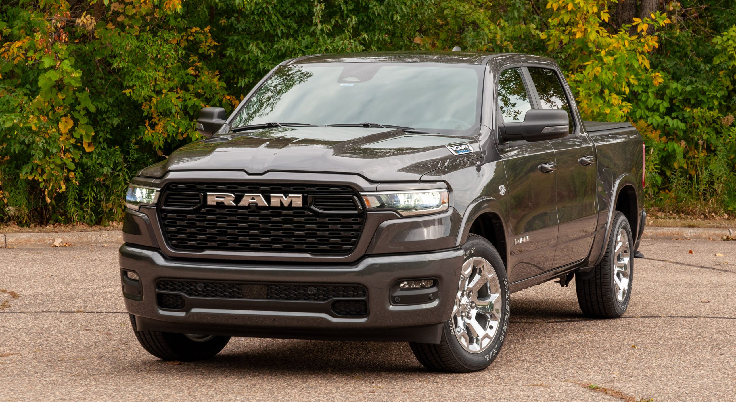 2026 Ram 1500 Hemi V8 Review: Worse Than the Hurricane I6, But a Whole Lotta Noise