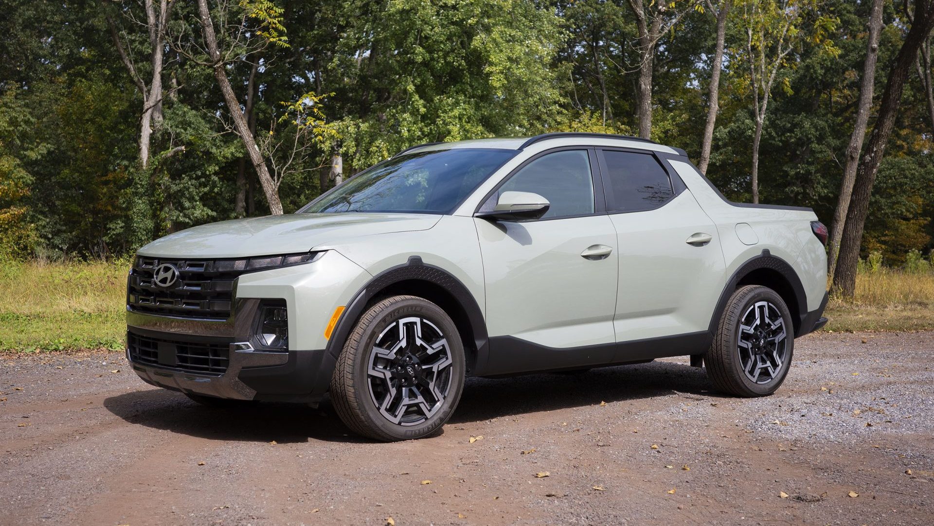 Hyundai Will Stop Trying to Compete With the Ford Maverick So It Can Build a Real Truck: Report