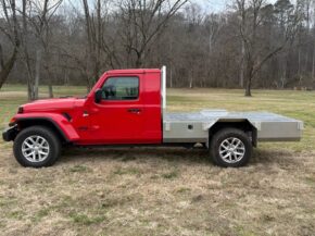 This Jeep Gladiator Tray-Bed Conversion Is the Perfect Overlanding Starter Kit
