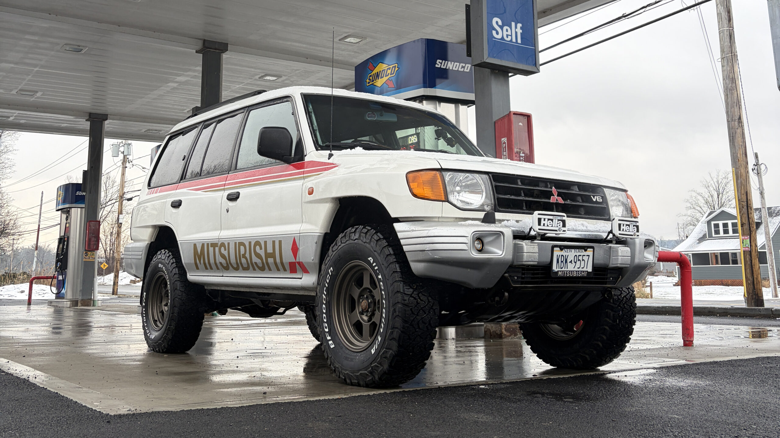 Here’s Why You Should Keep Your Gas Tank Full in Winter