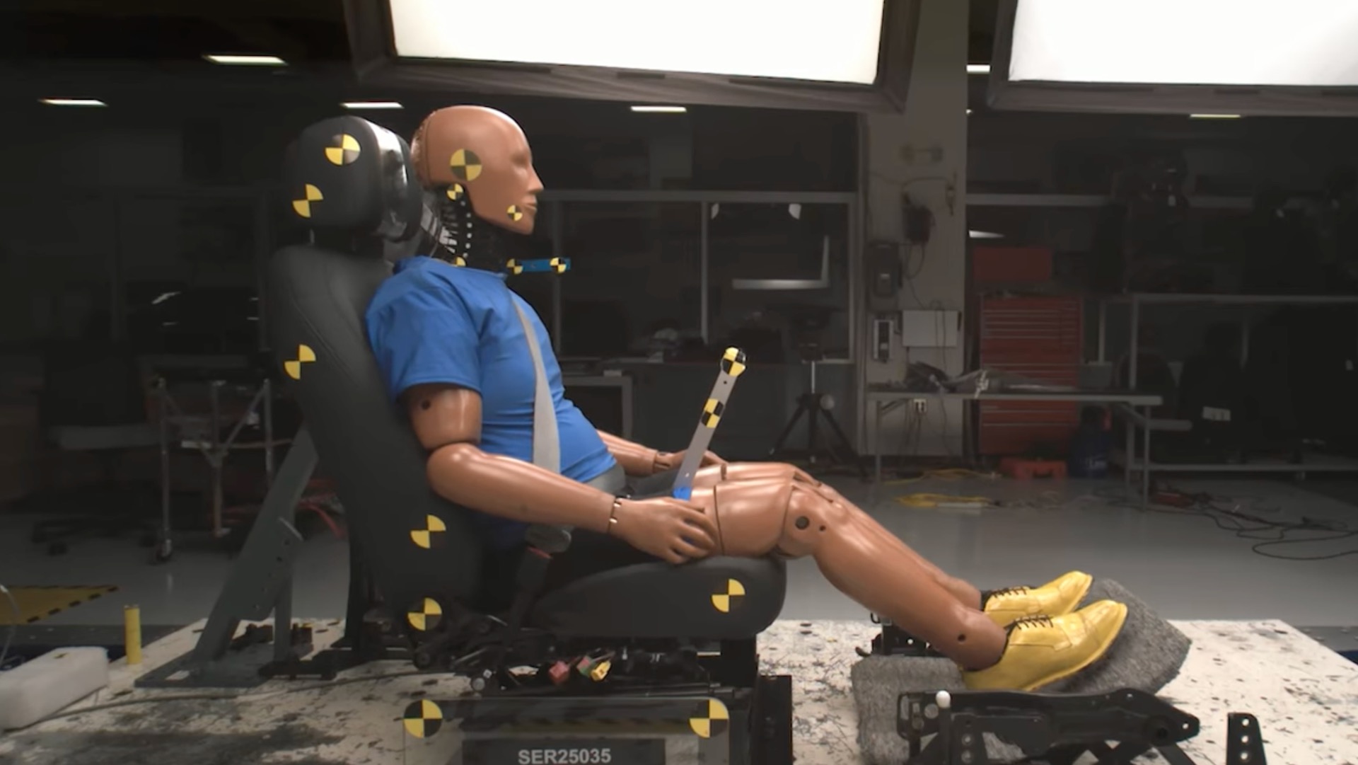 New IIHS Whiplash Crash Test Could Save Your Neck