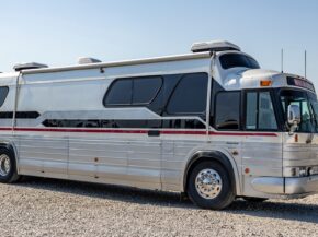Buy This 1970 GM Bus That’s Been Turned Into an RV and Start a Band