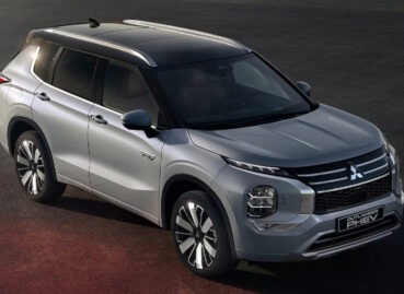 2026 Mitsubishi Outlander is A PHEV Goldilocks Between Toyota RAV4 and Mazda CX-90