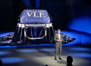 ‘Wow, What the Hell Is This?’ Mercedes CEO Recalls Dealers’ First Look at the VLE Van