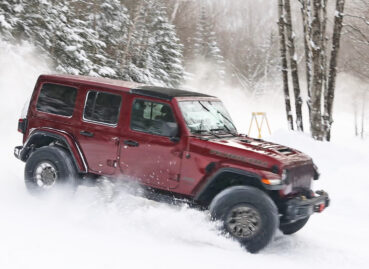 ‘Scary Fast’: Brave Man Flings a V8 Jeep Wrangler 392 Down a Snow Rally Stage