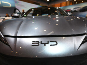 The War in Iran Is Saving China’s Biggest EV Maker Right Now: TDS